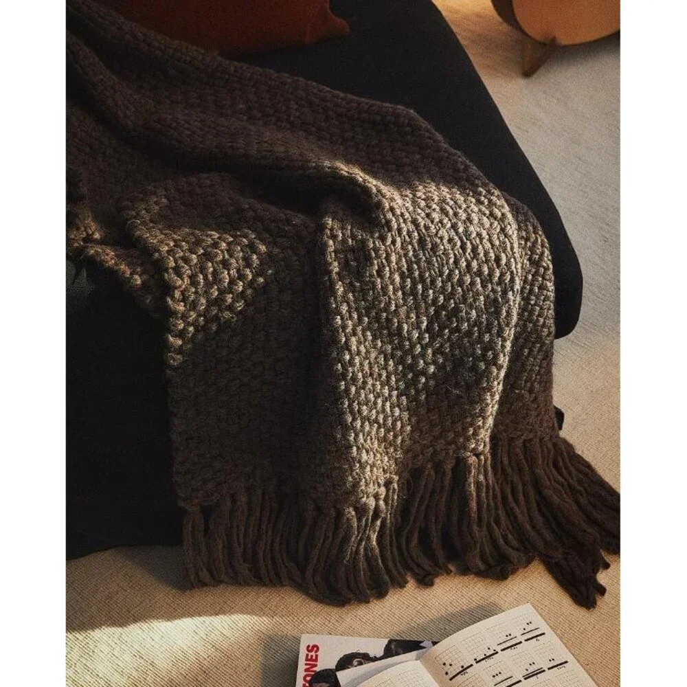 Zara Brown Knit Fringe Throw Blanket